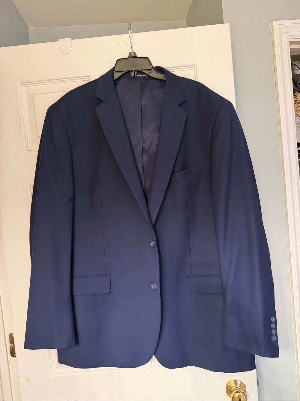 Pronto Uomo Navy Two-Button Men's Suit Blazer